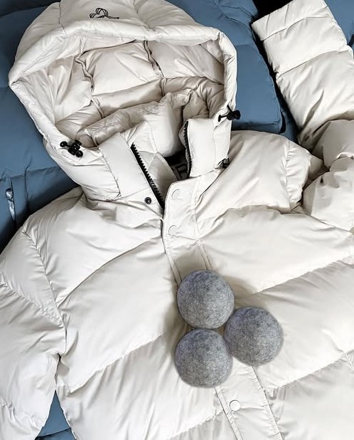 How To Repuff A Puffer Jacket In Easy Steps